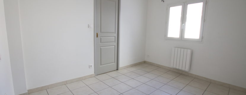 Aubignan maison avec exterieur chambre