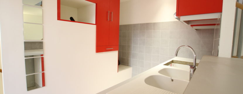 Aubignan maison avec exterieur cuisine meubles