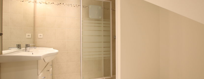 Aubignan maison avec exterieur douche