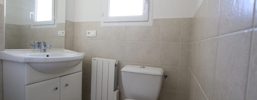 Aubignan maison avec exterieur toilettes