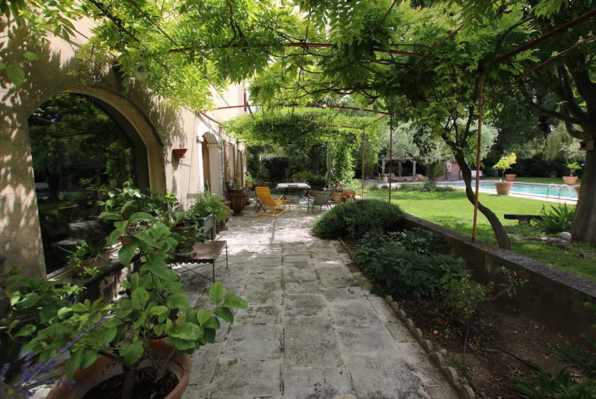 Carpentras demeure de charme terrasse