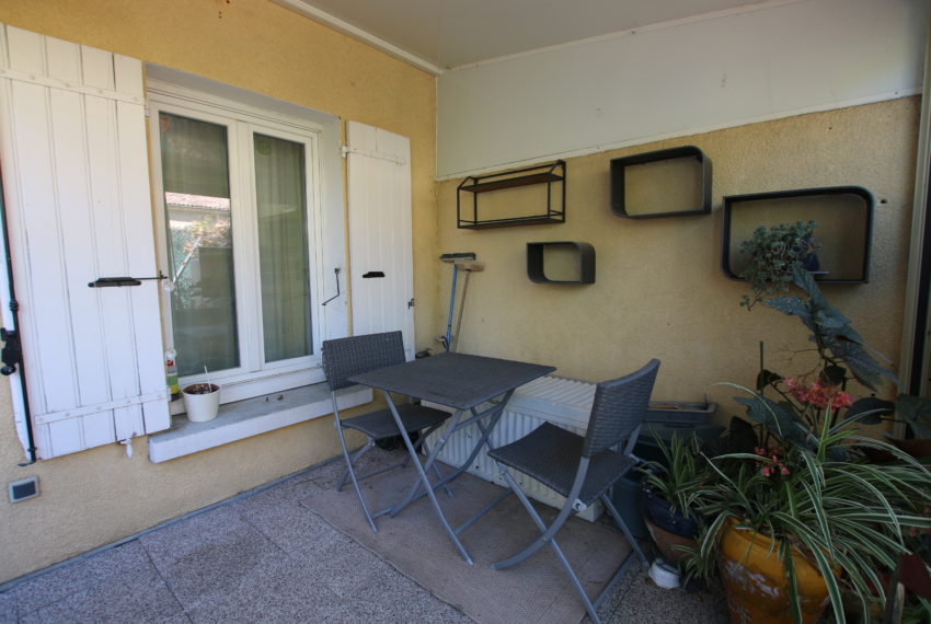 Carpentras appartement vue veranda