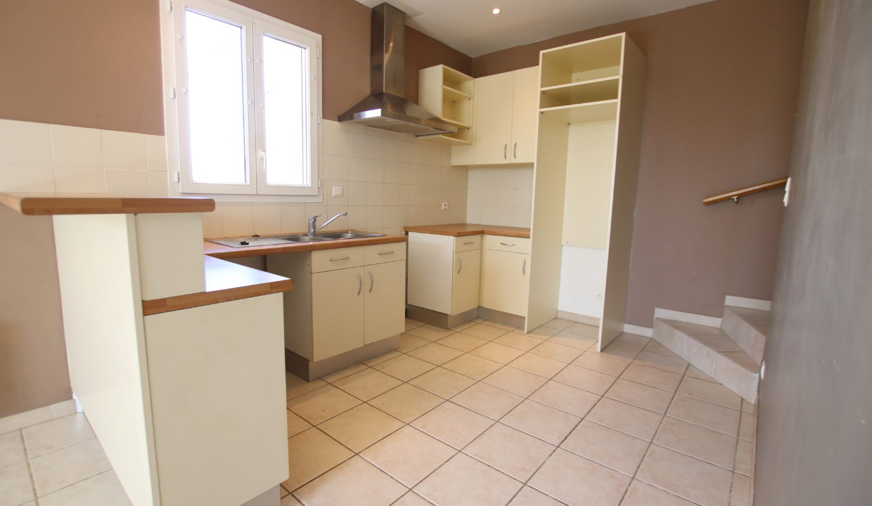 Carpentras duplex jardin cuisine