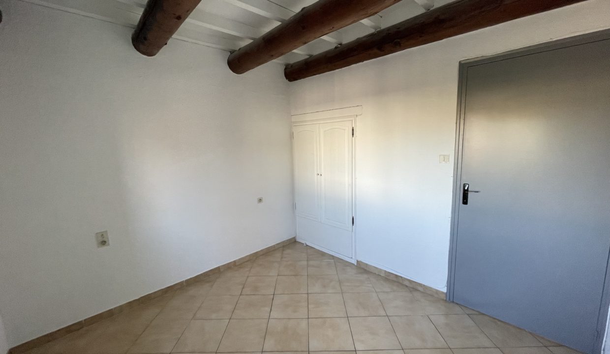 Carpentras appartement avec garage chambre placard