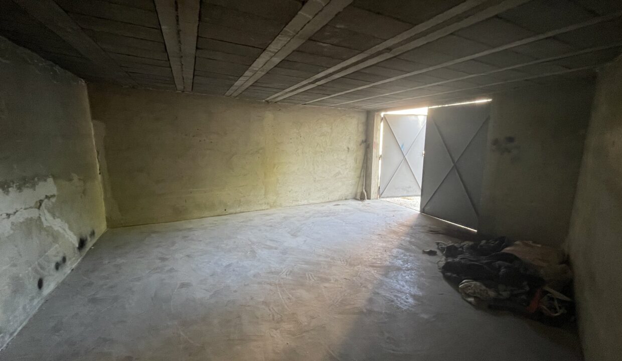 Carpentras grand garage stockage