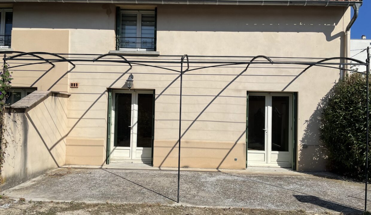Carpentras T2 avec jardin vue