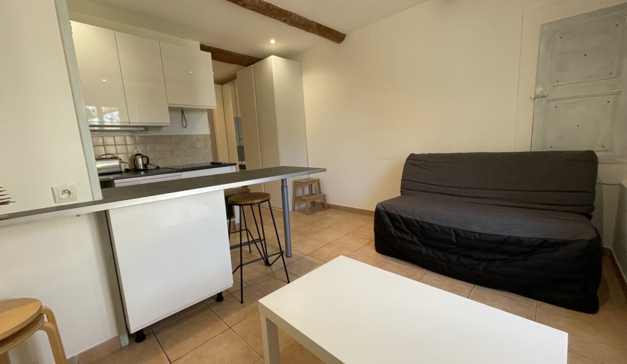 Caromb T2 meuble