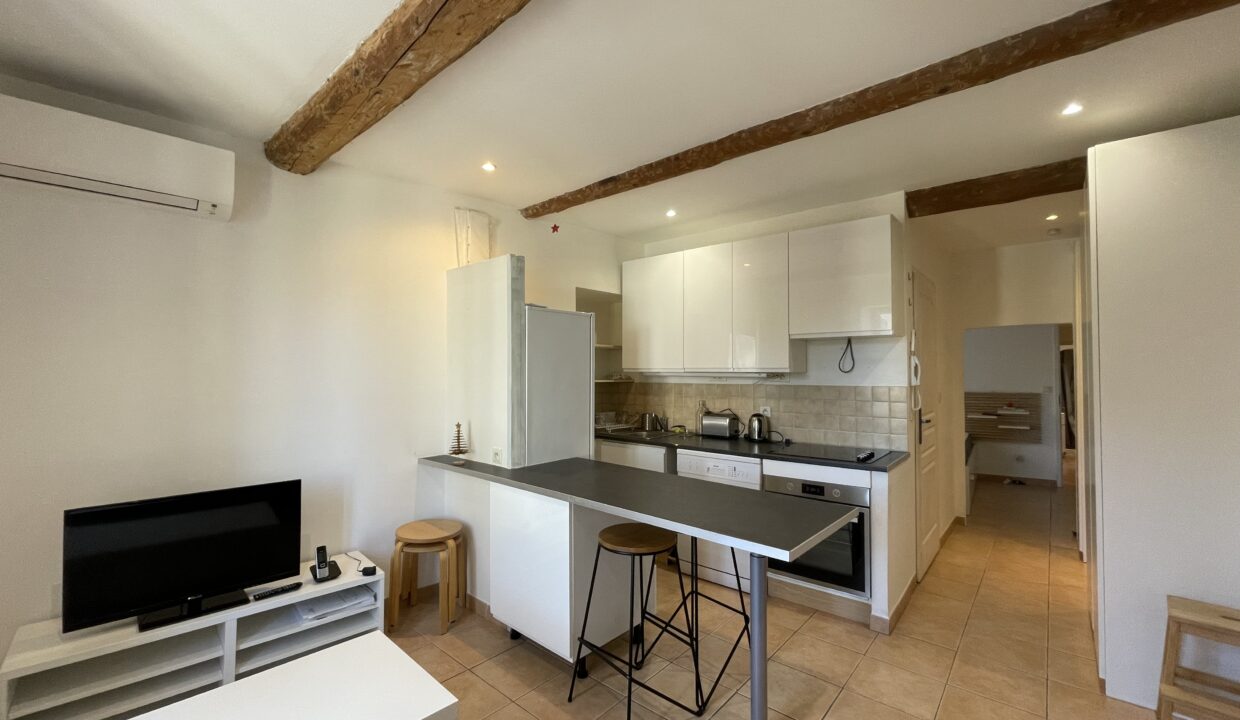 Caromb T2 meuble cuisine