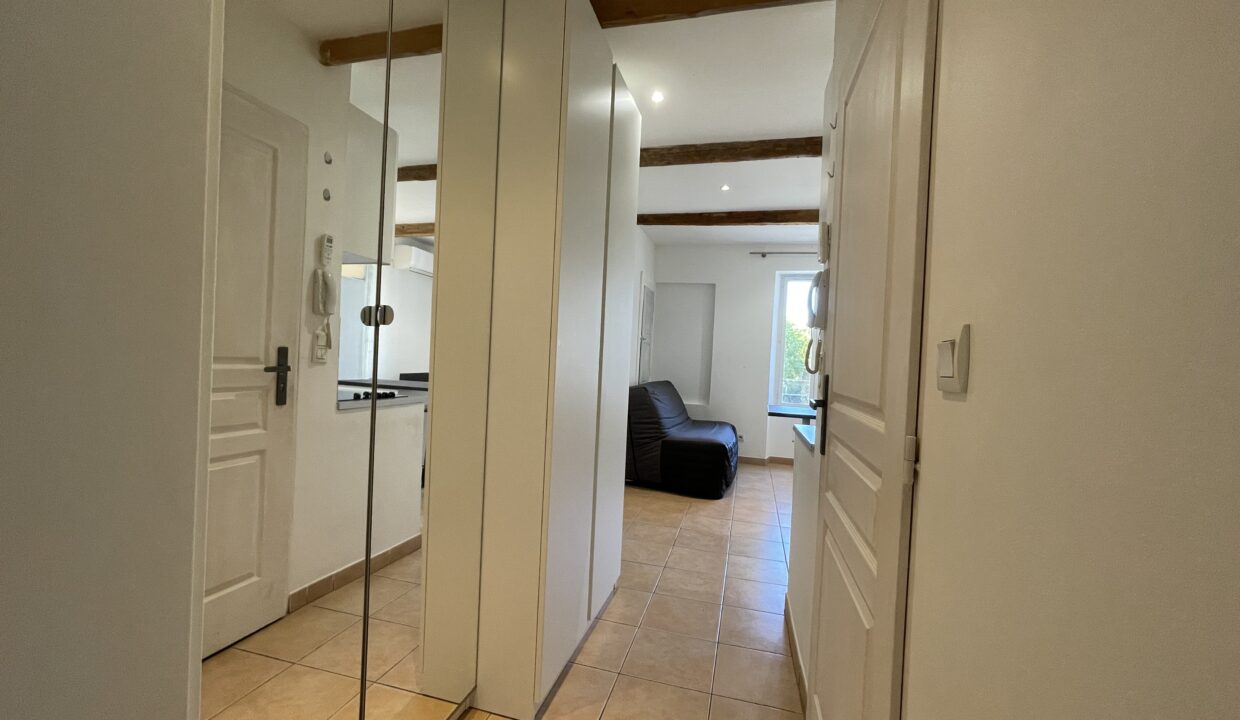 Caromb T2 meuble dressing