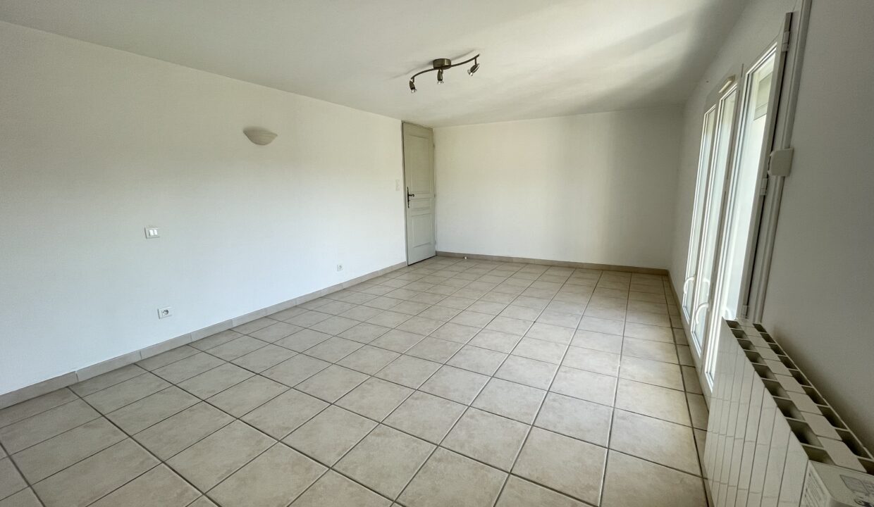 Carpentras T4 de 98m2 bureau bis
