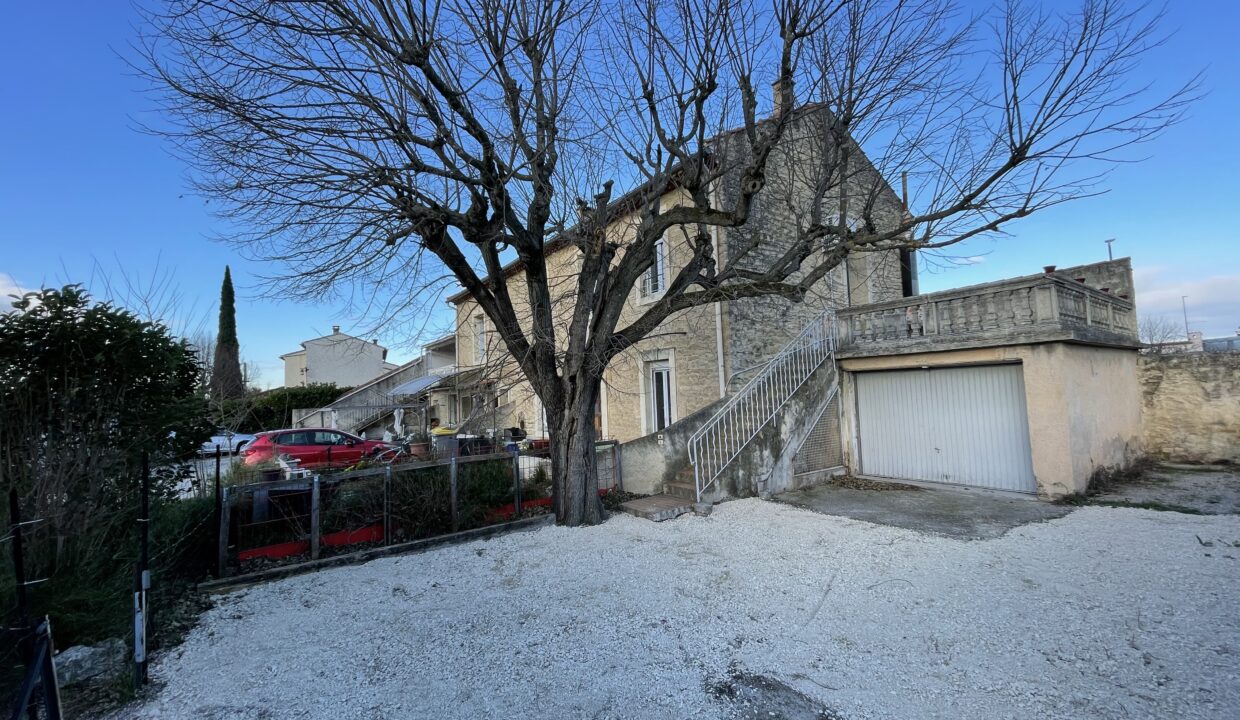 Carpentras appartement jardin garage